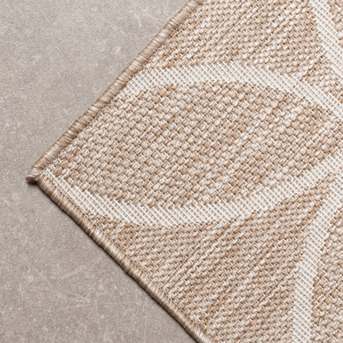 Geometric Outdoor Rug – Faro Ripple Beige