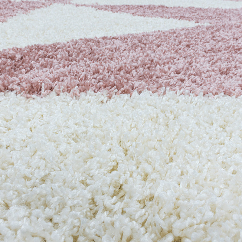 High-pile floor rug - Tuggy Pink