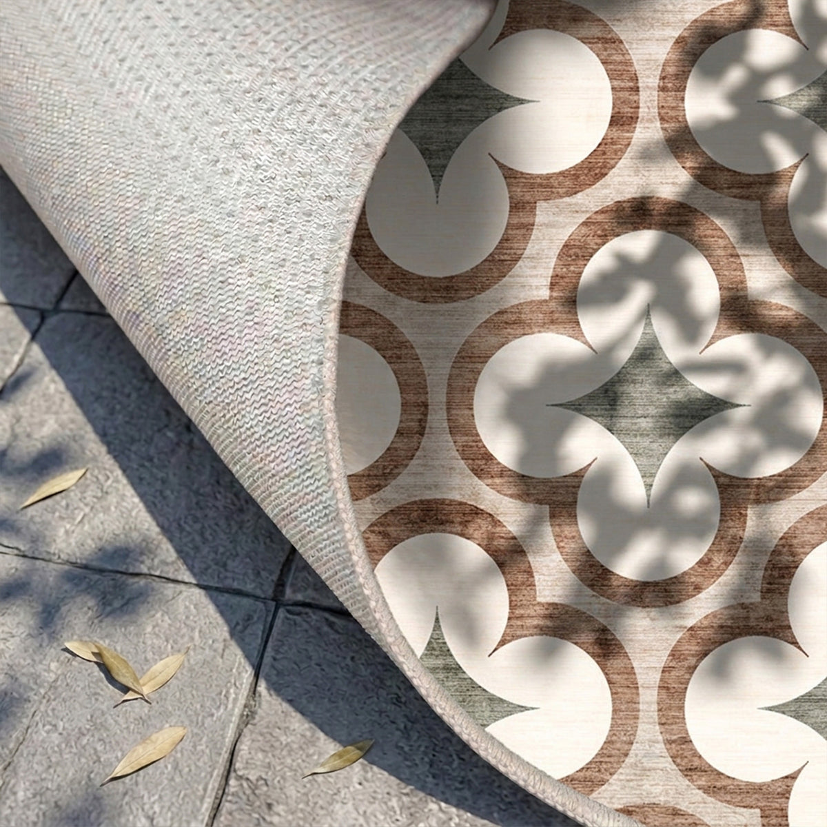 Geometric outdoor rug – Mosaic Clover Green