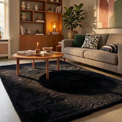 Fluffig matta | Comfy Supreme svart hos Volero